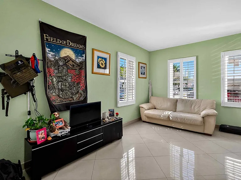 802 Euclid Ave #104 — Photo 19