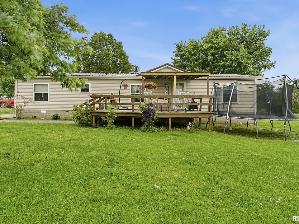 1st image of 90 Goldenrod Ln
