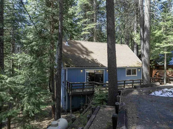 22149 Sarah Cir, Long Barn, CA 95335