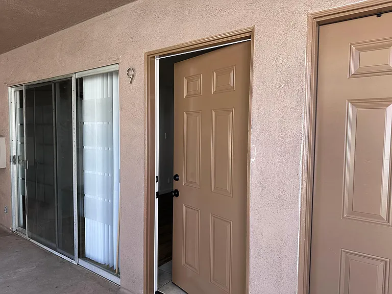 405 N Marengo Ave #9 — Photo 10