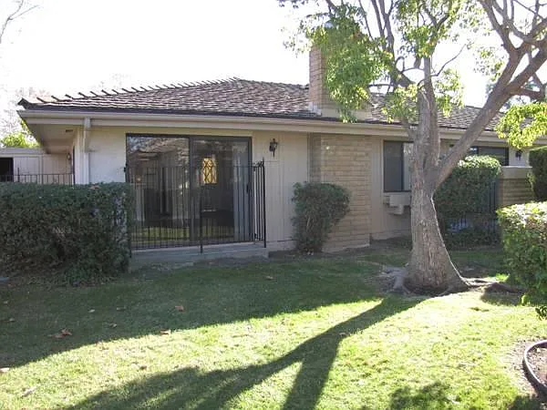 27615 Avenida Larga — Photo 4