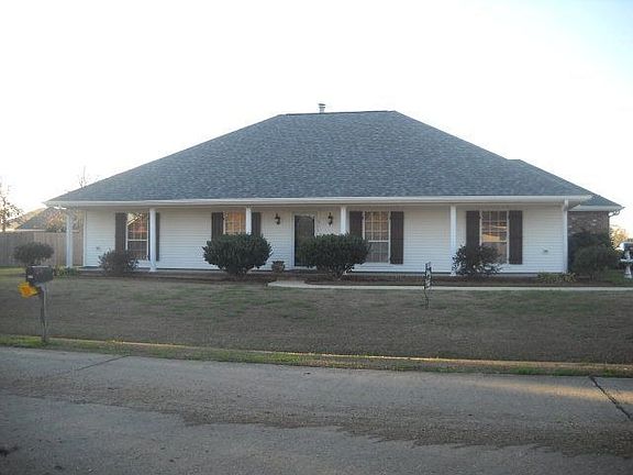 2nd image of 311 Marcello Blvd