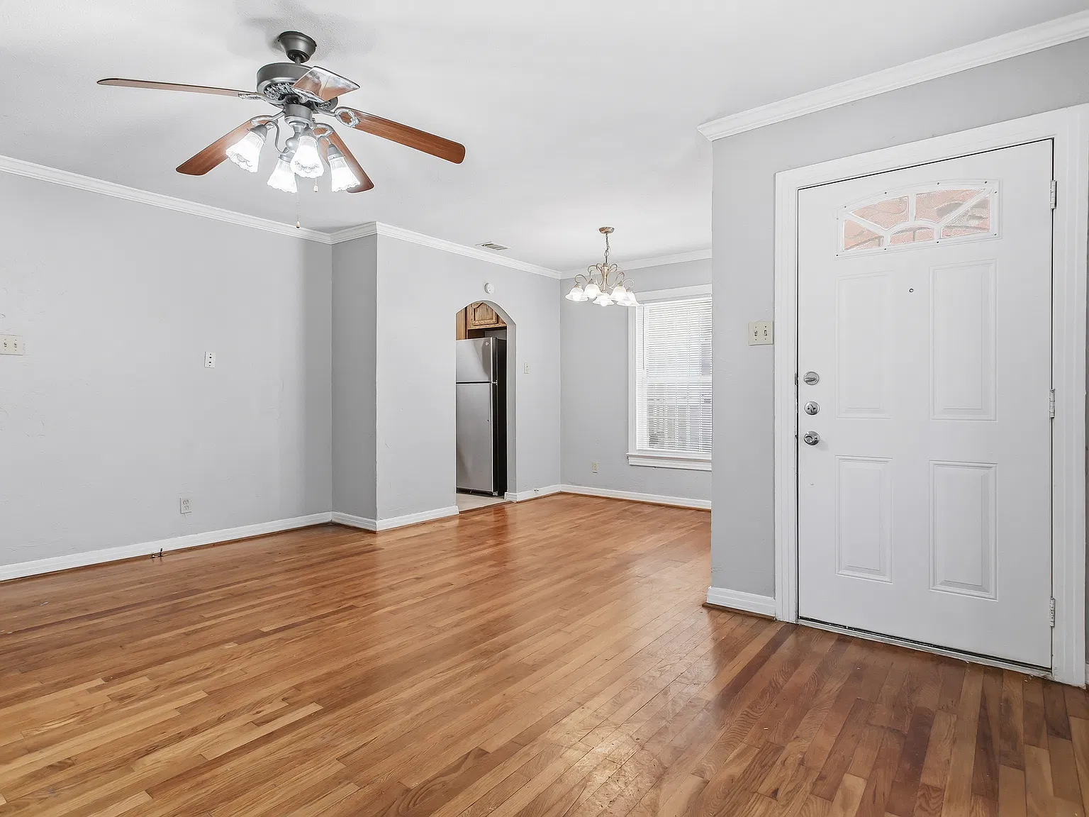 3 bed, 1287 sqft, $1,695 — Photo 2
