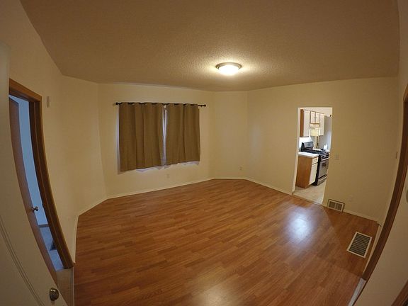 3rd image of 3023 Dupont Ave N #1
