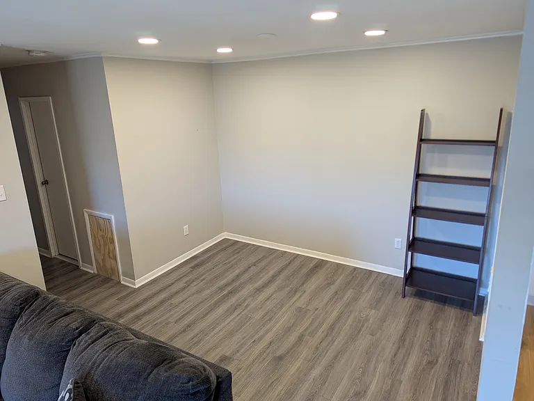 47301 Delaire Landing Rd — Photo 2
