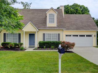 9711 Hawkdale Ln, Knoxville, TN 37922