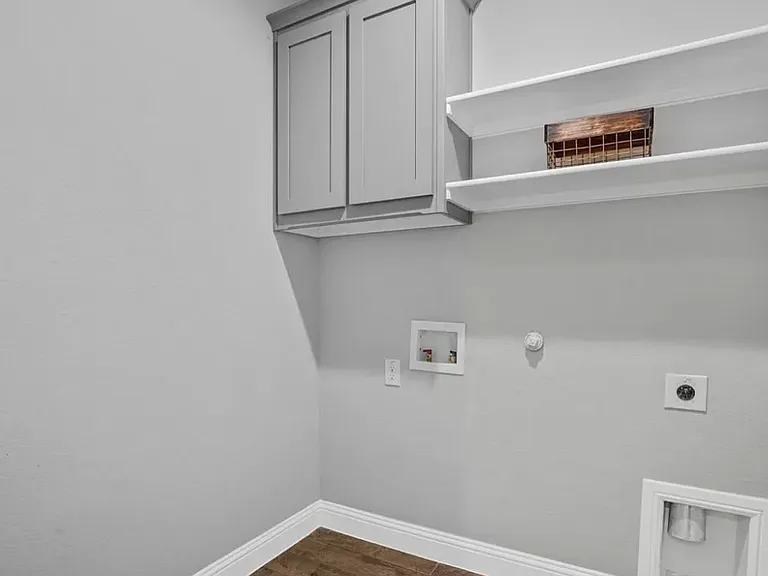 3113 Lionsgate Dr — Photo 15
