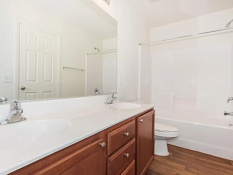Suncrest Townhomes — Photo 35