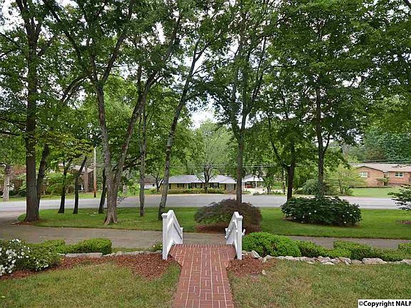 3rd image of 7808 Cadillac Dr SE