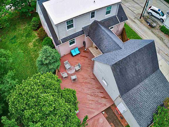 4th image of 2210 E Chandler Ave
