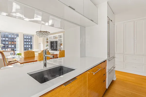 Sold by Compass | media 6