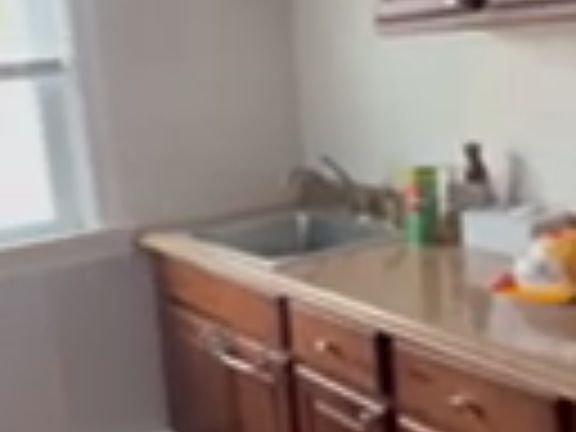 5th image of 1228 Narragansett Blvd Floor 3