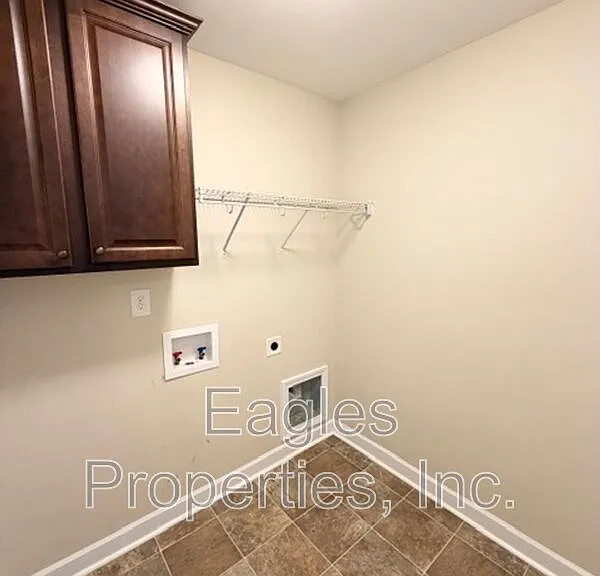 215 Ingram Fields Dr — Photo 11