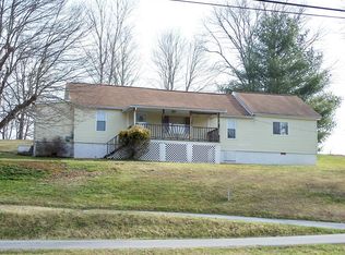 230 Mary I Johnson Rd, Princeton, WV 24740