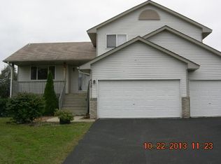 628 100th Ct NE, Blaine, MN 55434