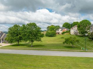 115 Sun Chase Ct, Johnson City, TN 37615