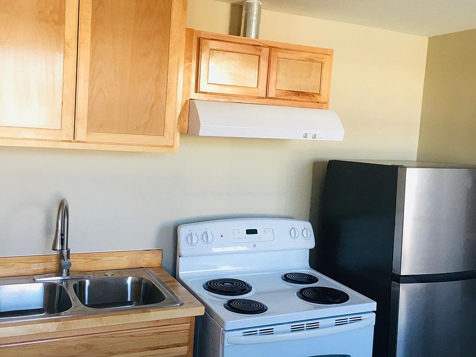 2nd image of 3613 Pershing Dr Unit D