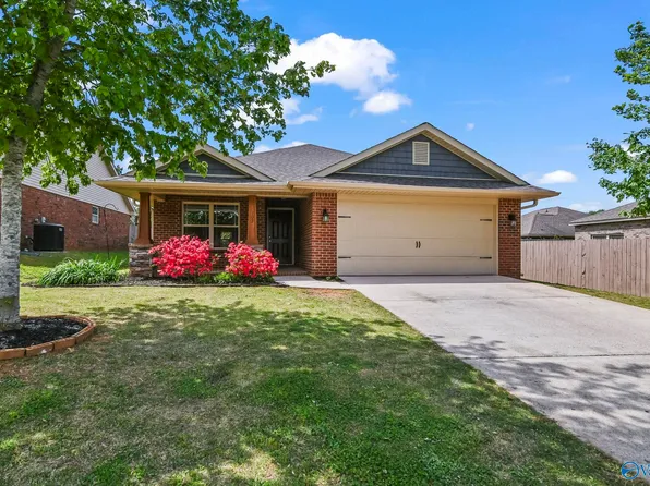 102 Kings Cove Cir, Madison, AL 35756