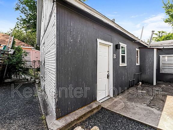 2nd image of 4610 Schroeder St #2