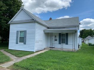 212 N 3rd St, Dupo, IL 62239