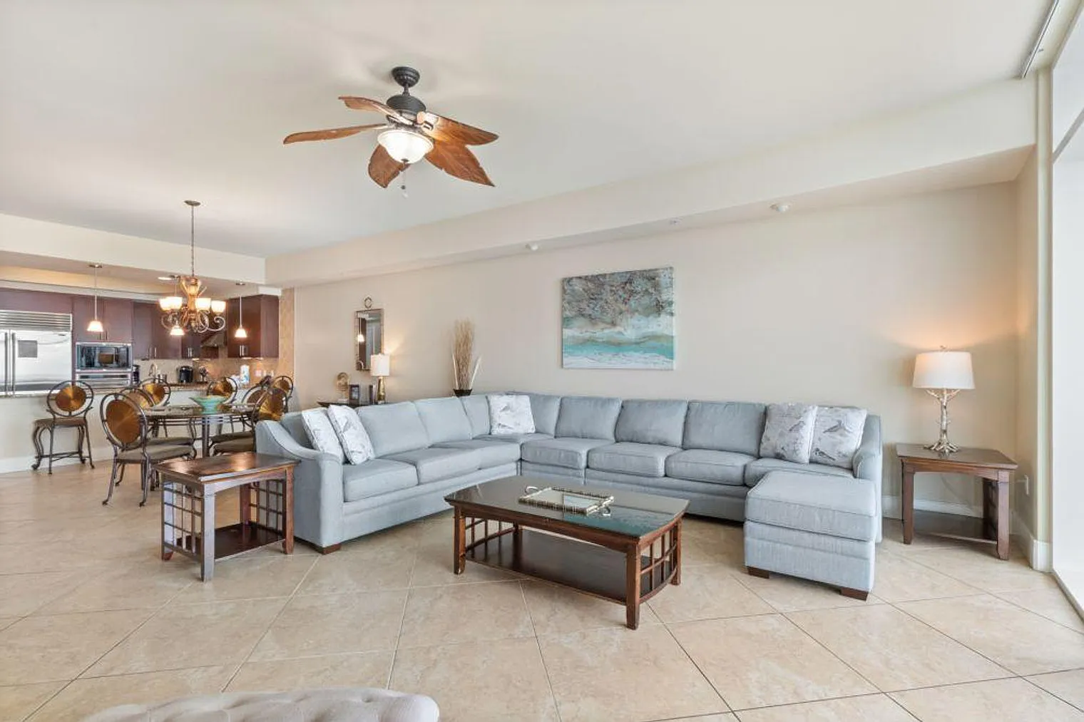 3 bed, 4.0 bath, 2400 sqft, $7,530 — Photo 2
