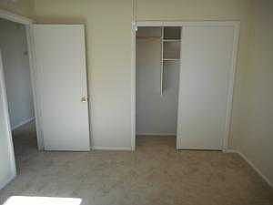 MBR w/Built-ins