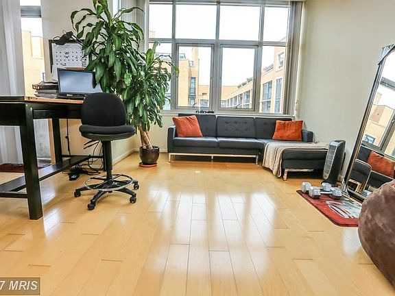 5th image of 811 4th St NW Unit 1108