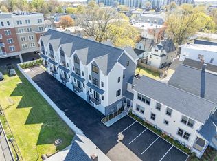 239 Henry St #5, Stamford, CT 06902