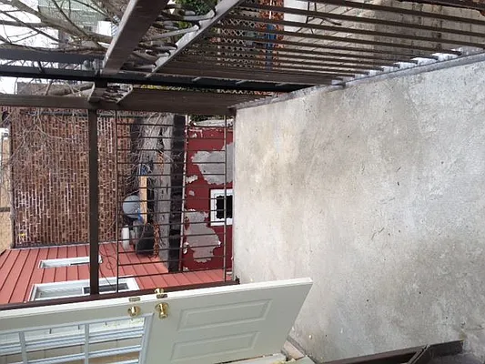 Rented by Nooklyn NYC LLC | media 31