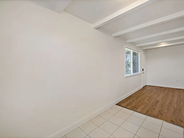 324 S 4th St #326 — Photo 3