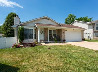 1606 Paradise Lndg, Imperial, MO 63052