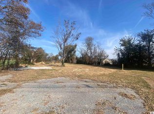 3750 Oak Level Rd, Benton, KY 42025