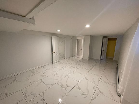 4th image of 9523 238th St #1