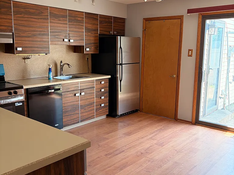 31 Fairmount Dr — Photo 3