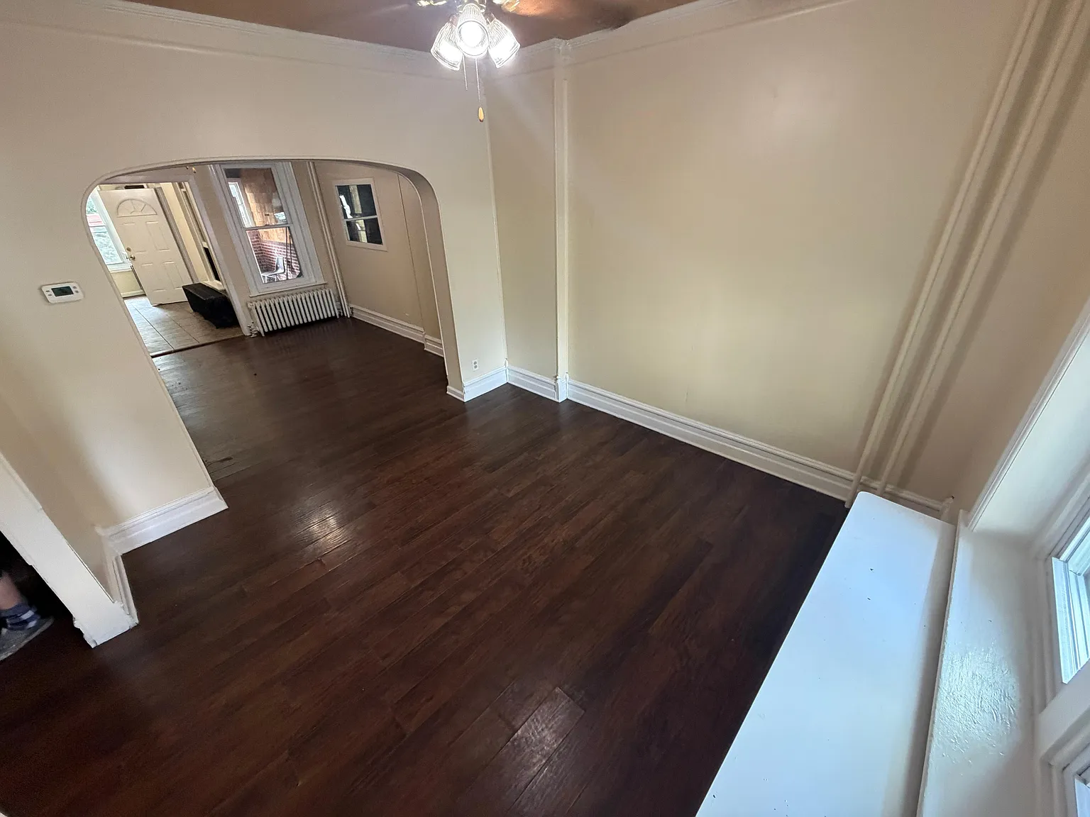 4 bed, 2160 sqft, $2,050 — Photo 2