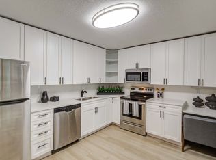 Avana Minnetonka, Hopkins, MN 55305