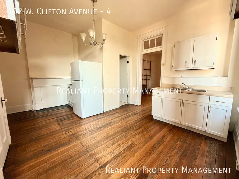 102 W Clifton Ave #4 — Photo 5