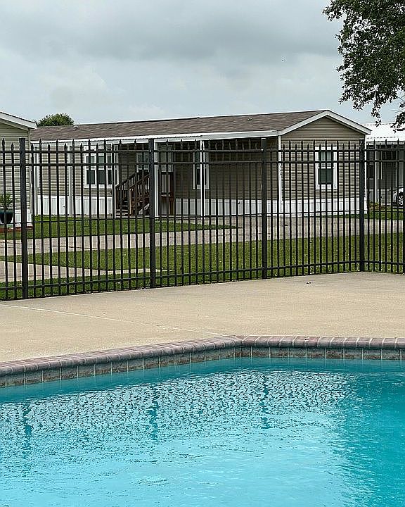 2nd image of 2899 Sugarloaf Dr #146