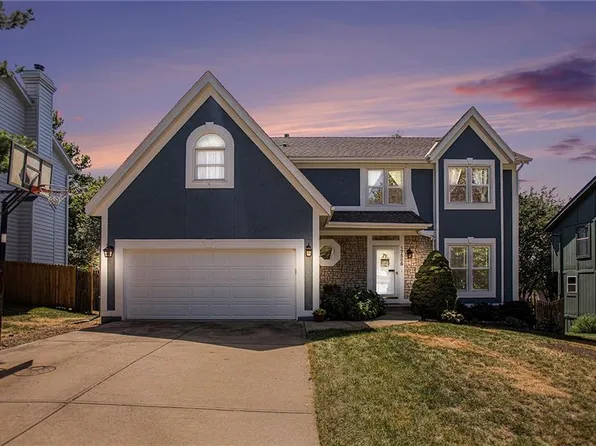 17585 W 112th St, Olathe, KS 66061