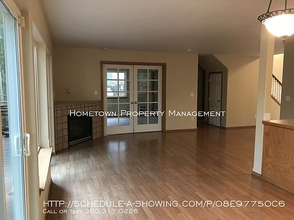 4th image of 17643 E Clear Lake Blvd SE
