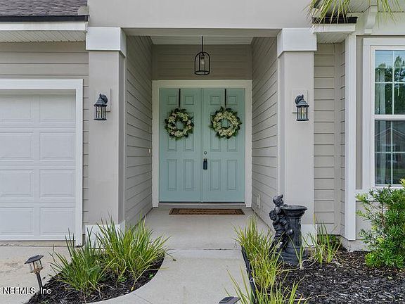 4th image of 75455 SUNBERRY Drive