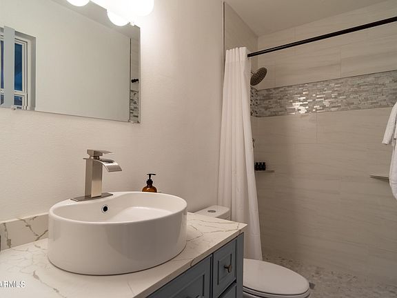 5th image of 7425 E PORTLAND Street