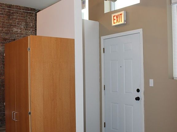 3rd image of 5247 W North Ave #1W