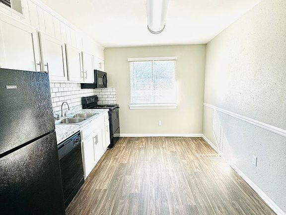 3rd image of 4711 Waldrop Dr #C-a02