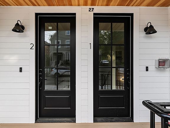 5th image of 27 Shepard St #2