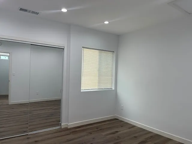 6427 Rhodes Ave — Photo 31