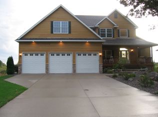 10712 Sanctuary Dr NE, Blaine, MN 55449