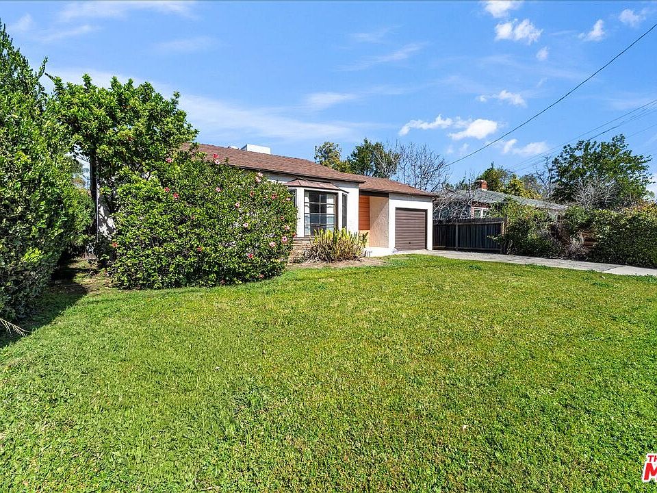 1st image of 13621 Addison St