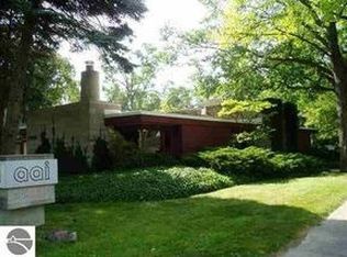 1004 E Eighth St, Traverse City, MI 49686
