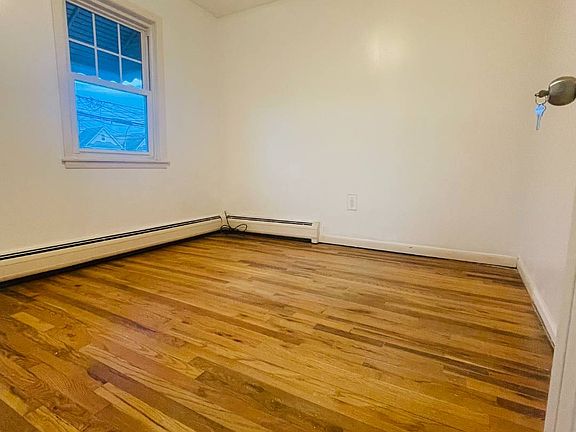 3rd image of 95-46 111th St Floor 2